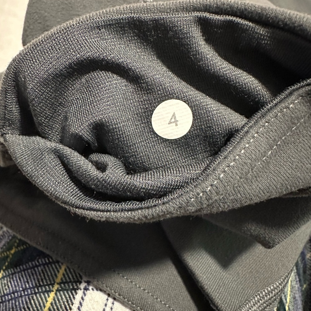Lululemon Wide-Leg High Rise Crop Leggings Sz 4 - Picture 8 of 9